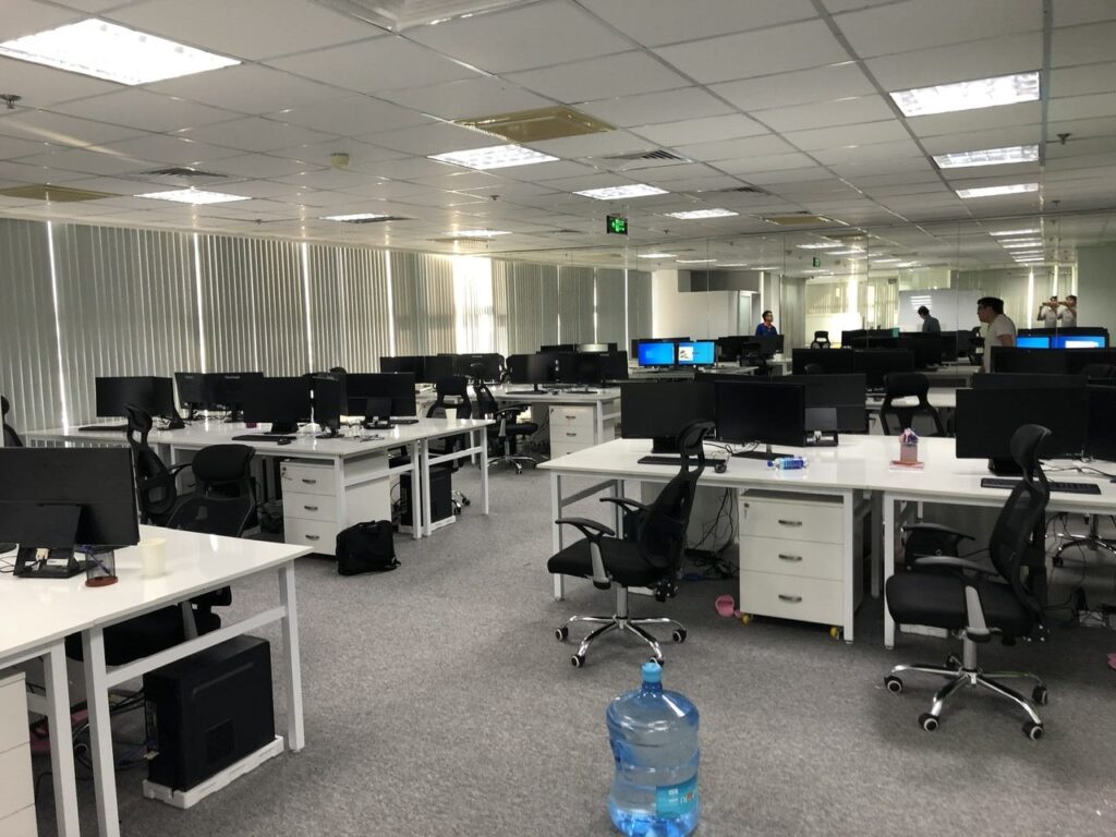Không gian bố trí hệ thống máy tính văn phòng